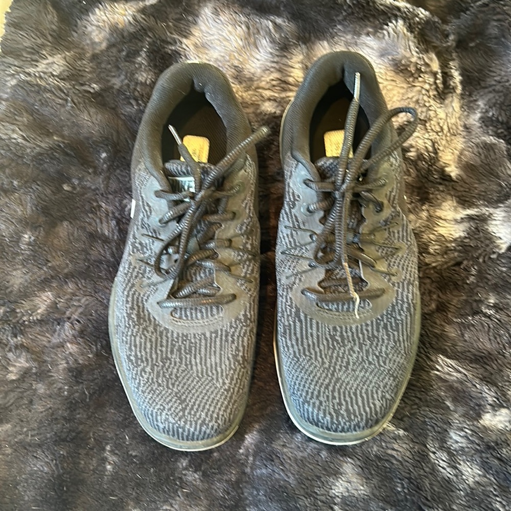 NIKE flex 5.0 size 7
